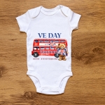 VE+Day+London+Bear+%26+Bus+DTF+Decal